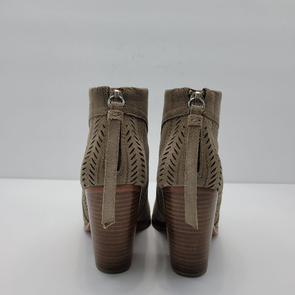 Coach Honey Suede Beige Block Heel Women's Shoes Q1963 US Size 6B - Picture 3 of 8